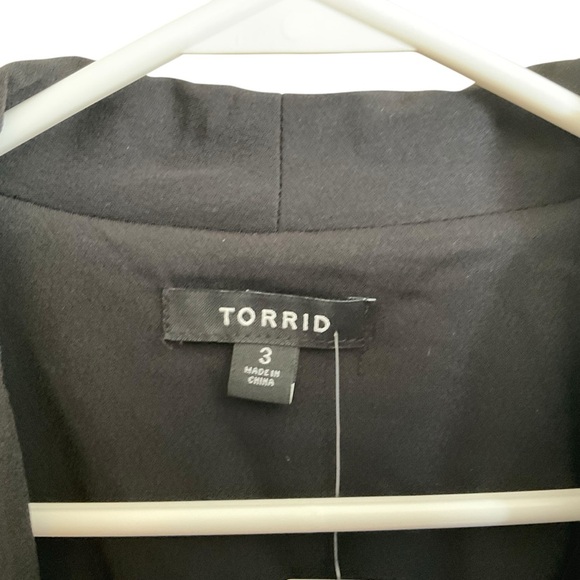 Torrid Black Blazer - Picture 3 of 7